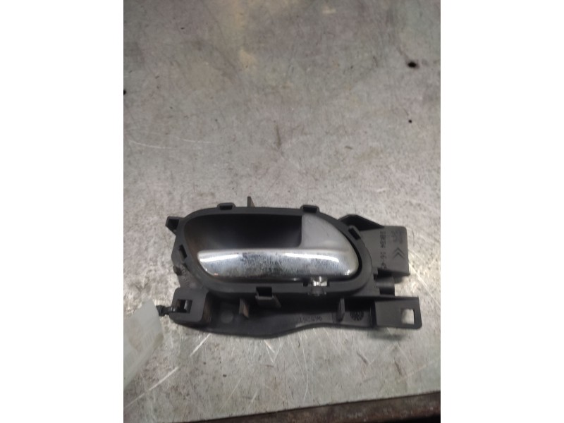 Recambio de maneta interior trasera derecha para peugeot 407 sr confort referencia OEM IAM   