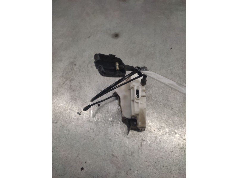 Recambio de cerradura puerta delantera izquierda para renault scenic ii authentique referencia OEM IAM  4 PINS 