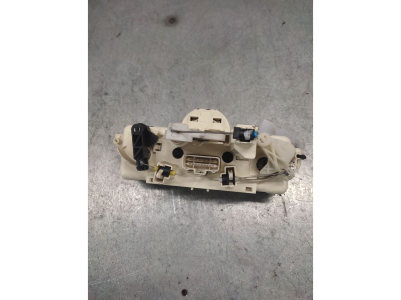 Recambio de mando calefaccion / aire acondicionado para renault clio iii authentique referencia OEM IAM 69590001  