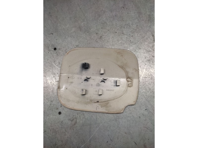 Recambio de tapa exterior combustible para renault clio iii authentique referencia OEM IAM   