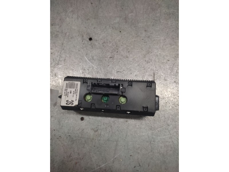Recambio de reloj para opel combo (corsa c) familiar referencia OEM IAM 13301082  