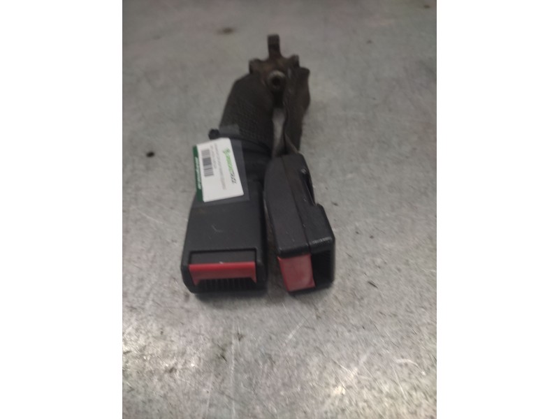 Recambio de enganche cinturon trasero izquierdo para opel astra g berlina club referencia OEM IAM 90560663  