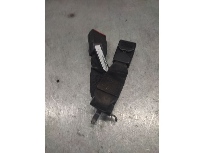 Recambio de enganche cinturon trasero izquierdo para opel astra g berlina club referencia OEM IAM 90560663  
