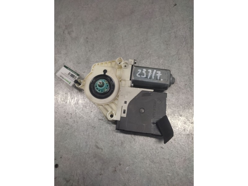 Recambio de motor elevalunas delantero izquierdo para volkswagen passat berlina (3c2) advance referencia OEM IAM 1K0959793G  980