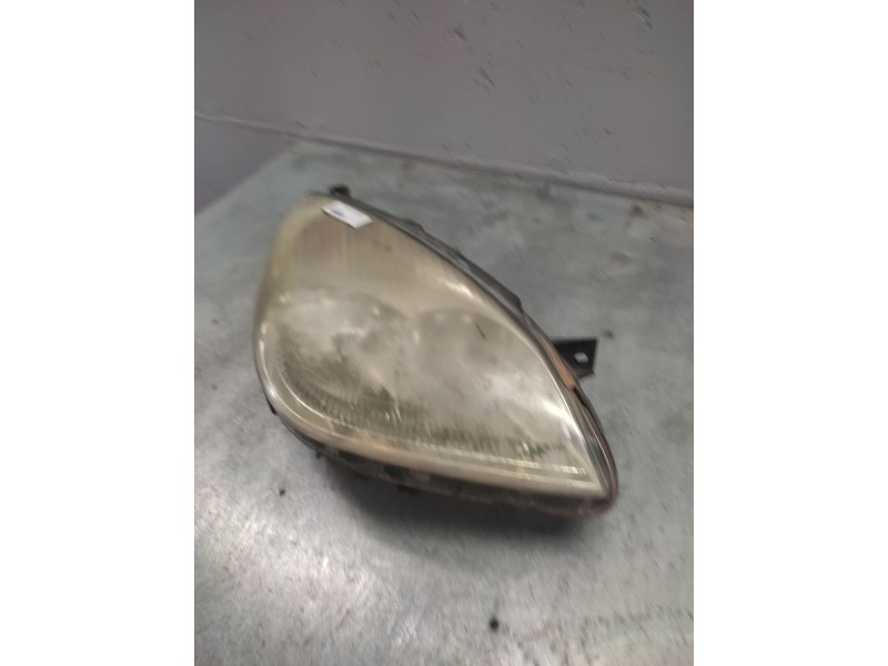 Recambio de faro derecho para citroën c5 berlina 2.0 hdi sx referencia OEM IAM   