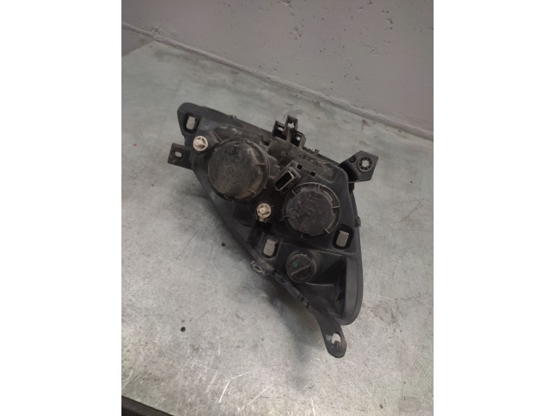 Recambio de faro izquierdo para citroën c5 berlina 2.0 hdi sx referencia OEM IAM   