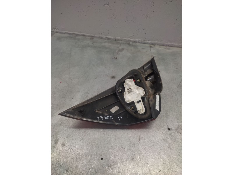 Recambio de piloto trasero izquierdo para renault megane ii classic berlina confort authentique referencia OEM IAM   