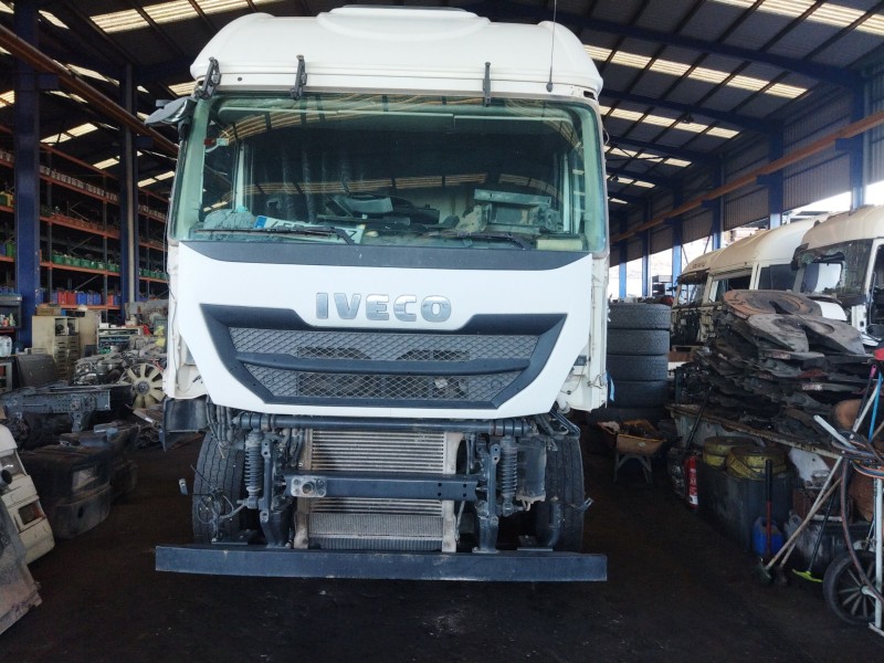 iveco stralis (ad/at) del año 2013