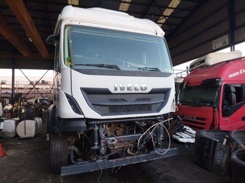 iveco stralis (ad/at) del año 2013