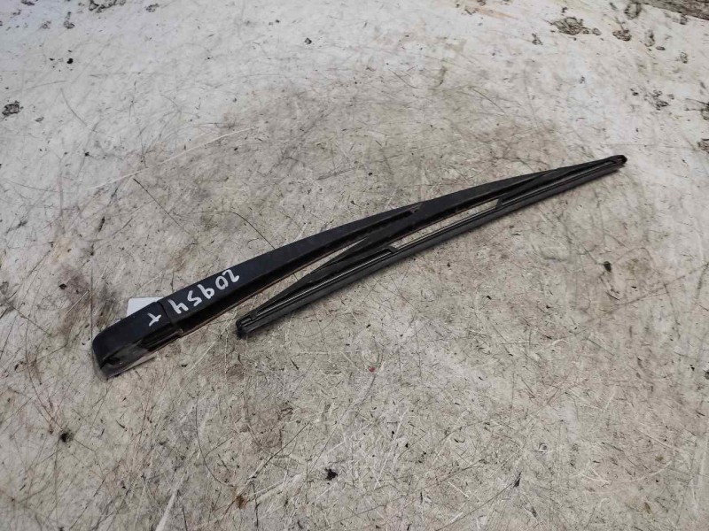 Recambio de brazo limpia trasero para peugeot 207 xs pack referencia OEM IAM   