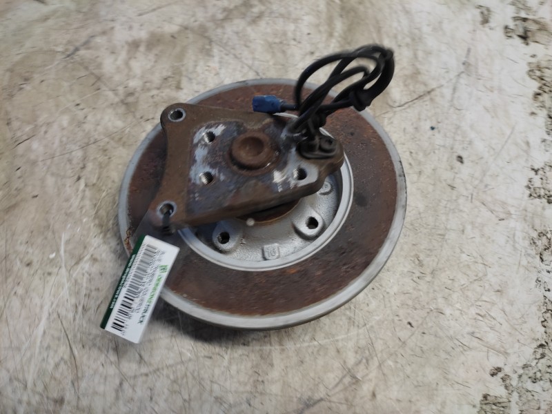 Recambio de buje trasero izquierdo para peugeot 207 xs pack referencia OEM IAM   