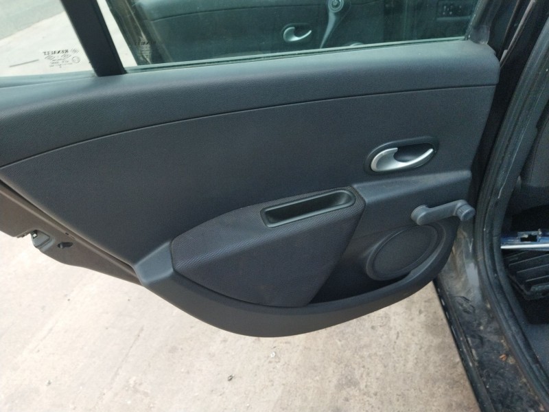 renault clio iii grandtour (kr0/1_) del año 2009