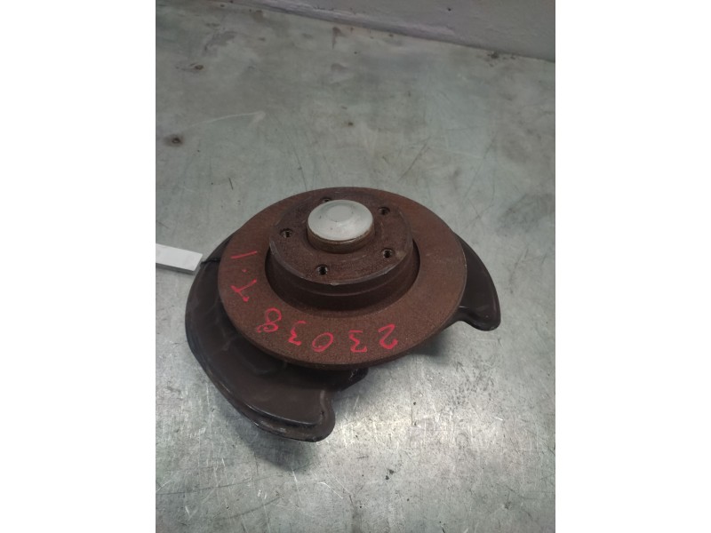 Recambio de mangueta trasera izquierda para renault trafic combi (ab 4.01) 1.9 diesel referencia OEM IAM   