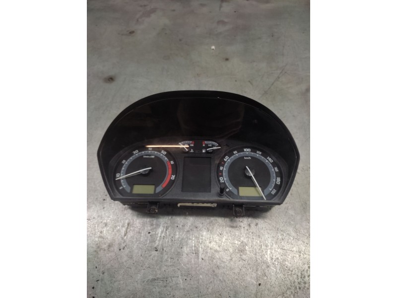 Recambio de cuadro instrumentos para skoda fabia (6y2/6y3) comfort referencia OEM IAM 6Y0920881M  