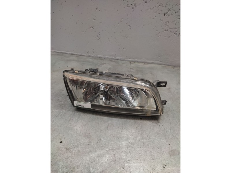 Recambio de faro derecho para nissan almera (n15) 2.0 diesel referencia OEM IAM   