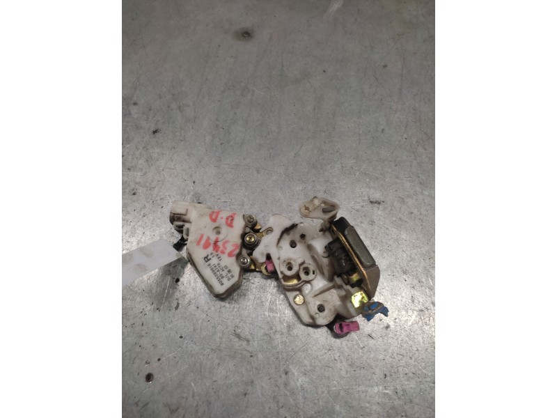 Recambio de cerradura puerta delantera derecha para nissan almera (n15) 2.0 diesel referencia OEM IAM 8055289918  