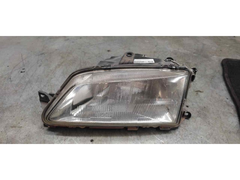 Recambio de faro izquierdo para peugeot 306 berlina 3/5 puertas (s1) graffic referencia OEM IAM   