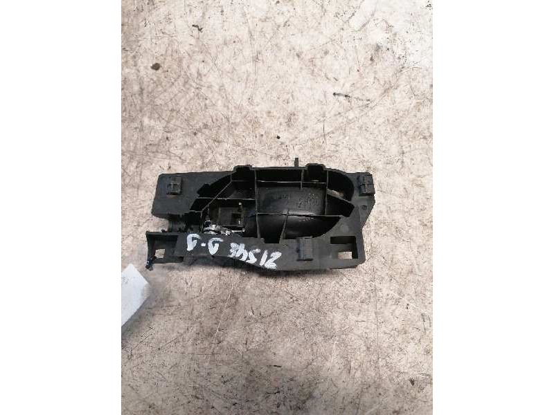 Recambio de maneta interior delantera derecha para peugeot 407 sw sport referencia OEM IAM   