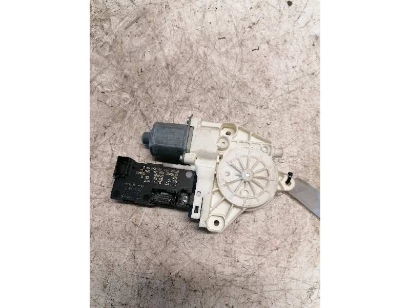 Recambio de motor elevalunas delantero derecho para peugeot 407 sw sport referencia OEM IAM 1137238127 0130822201 