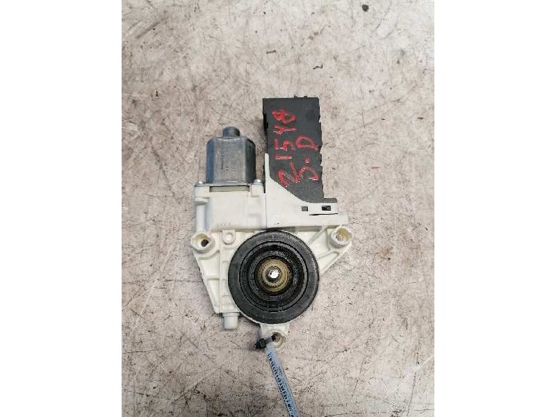 Recambio de motor elevalunas delantero derecho para peugeot 407 sw sport referencia OEM IAM 1137238127 0130822201 