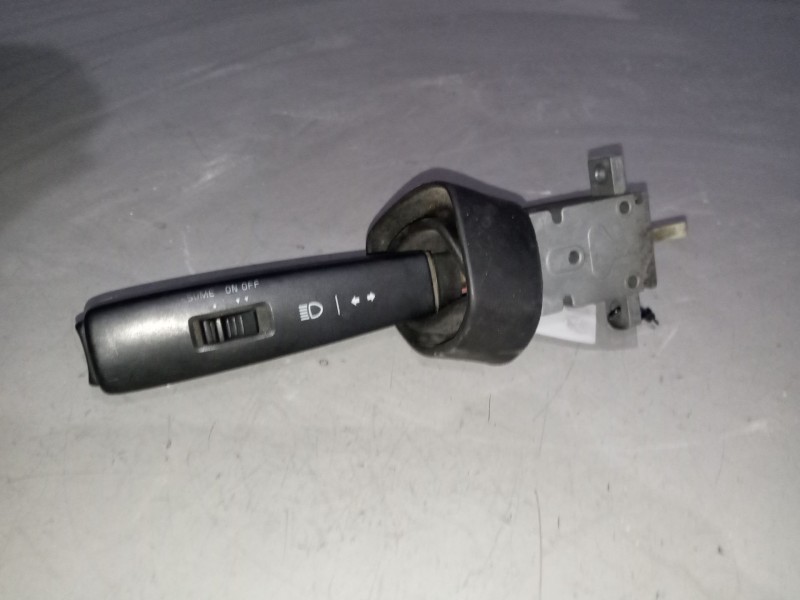 Recambio de mando intermitentes para volvo b9r 340 touring referencia OEM IAM 70351733  