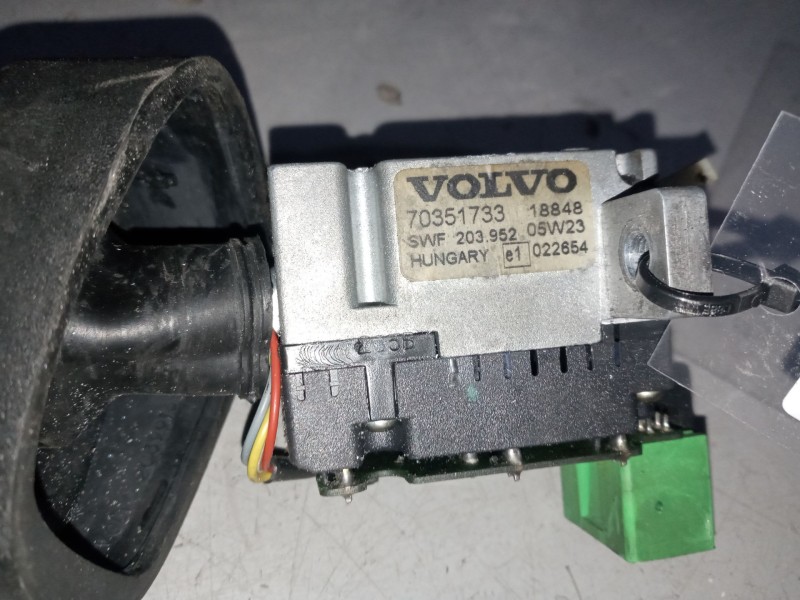 Recambio de mando intermitentes para volvo b9r 340 touring referencia OEM IAM 70351733  