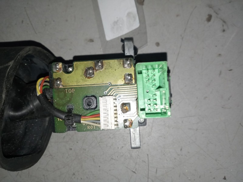 Recambio de mando intermitentes para volvo b9r 340 touring referencia OEM IAM 70351733  