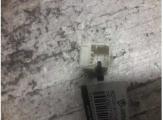 Recambio de boton antivaho para peugeot partner (s2) combi plus referencia OEM IAM  4 PINS  2