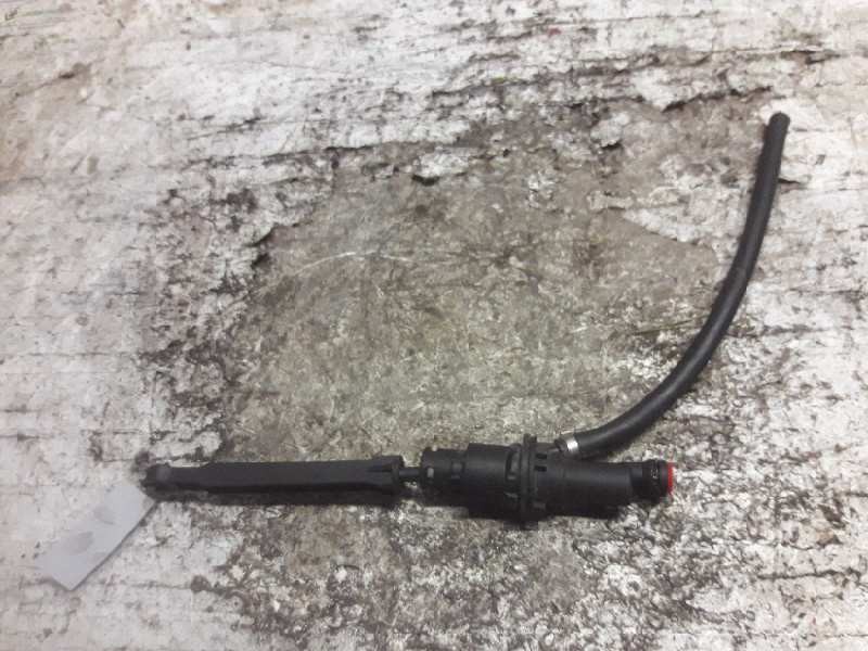 Recambio de bombin embrague para peugeot 207 confort referencia OEM IAM   