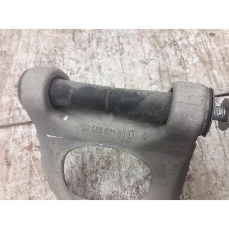 Recambio de brazo suspension inferior delantero derecho para peugeot 407 st sport pack referencia OEM IAM 9644552180D  