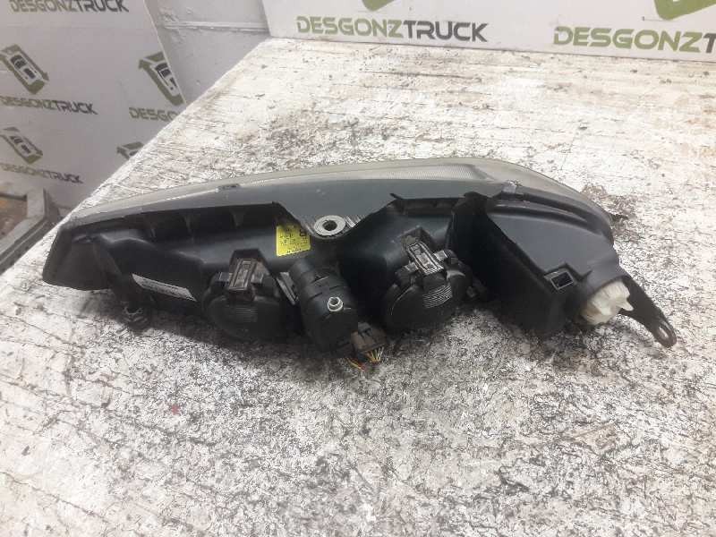 Recambio de faro derecho para peugeot 406 berlina (s1/s2) stdt referencia OEM IAM   