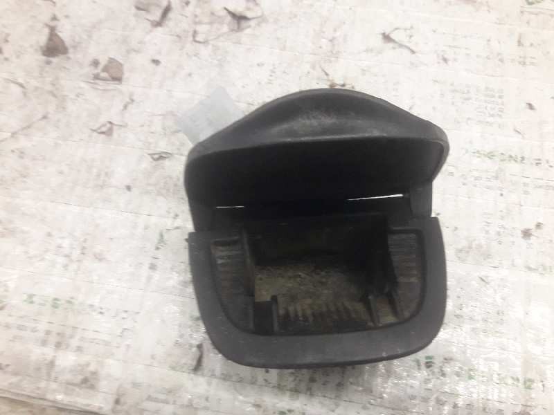 Recambio de cenicero para peugeot 206 berlina 1.4 hdi referencia OEM IAM 9627639377  