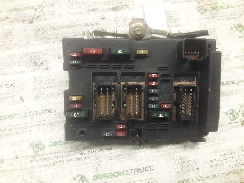 Recambio de caja reles / fusibles para peugeot 307 (s1) xt referencia OEM IAM 9643537880  BSM