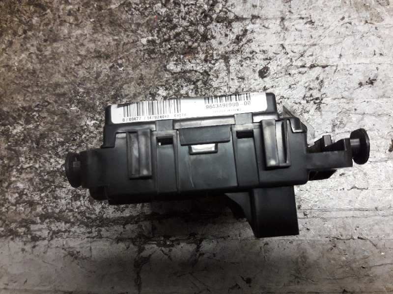 Recambio de caja reles / fusibles para peugeot partner (s2) combi pro referencia OEM IAM 9643498980 T118470002 BSM