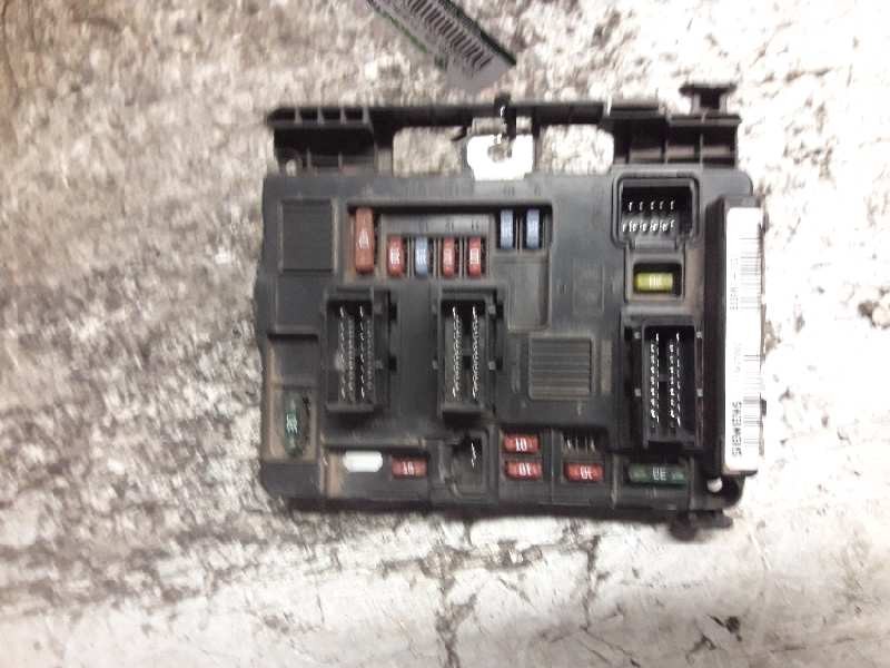 Recambio de caja reles / fusibles para peugeot partner (s2) combi pro referencia OEM IAM 9643498980 T118470002 BSM