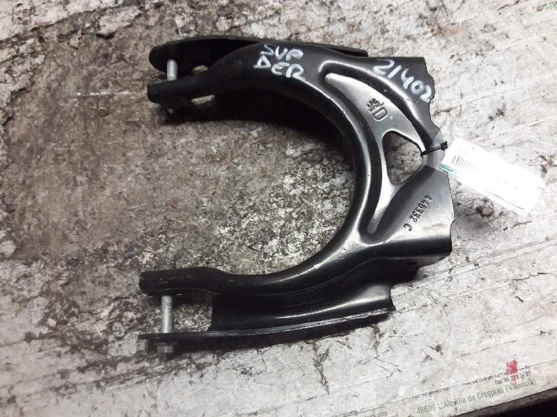 Recambio de brazo suspension superior delantero derecho para peugeot 407 st confort referencia OEM IAM 446332  