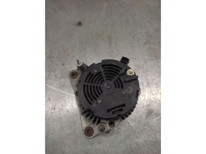 Recambio de alternador para seat toledo (1l) referencia OEM IAM 0123320007 14V 90A 028903025Q