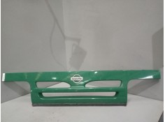 Recambio de rejilla delantera central para nissan cabstar e referencia OEM IAM   