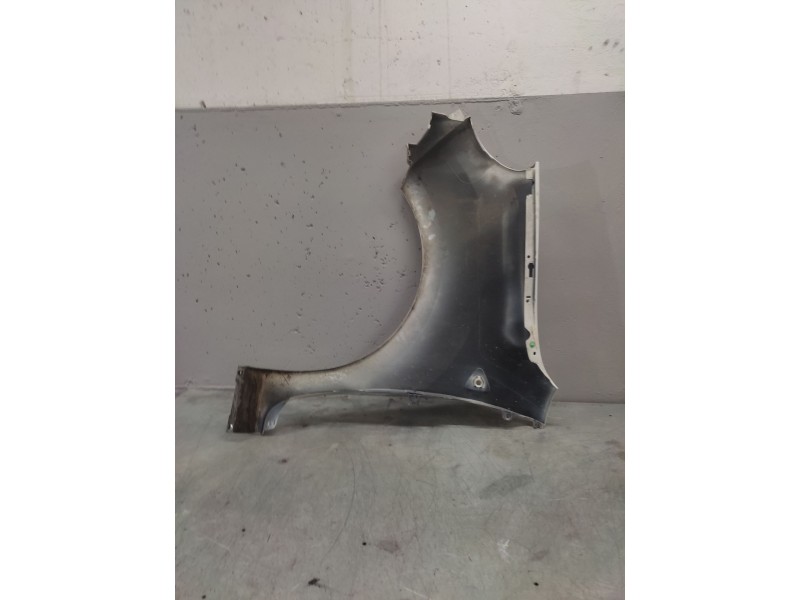 Recambio de aleta delantera derecha para renault kangoo dynamique referencia OEM IAM   