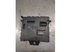 Recambio de caja reles / fusibles para renault kangoo dynamique referencia OEM IAM 82010774705B  
