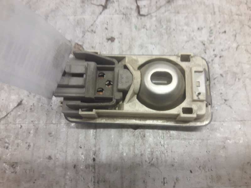 Recambio de luz interior para peugeot 206 berlina e-music referencia OEM IAM  4 PINS 