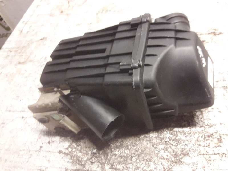 Recambio de filtro aire para peugeot partner (s1) break referencia OEM IAM 9643853880  