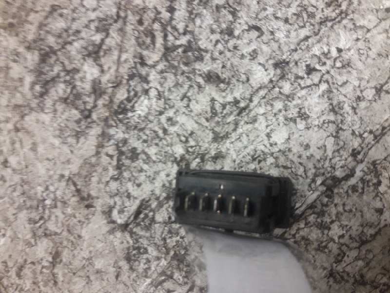 Recambio de mando elevalunas delantero derecho para peugeot 205 berlina 1.4 generation referencia OEM IAM  5 PINS 