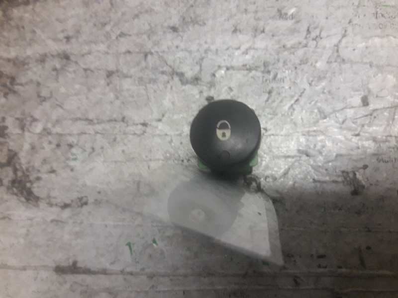 Recambio de mando cierre centralizado para peugeot partner (s2) combi plus referencia OEM IAM  4 PINS 