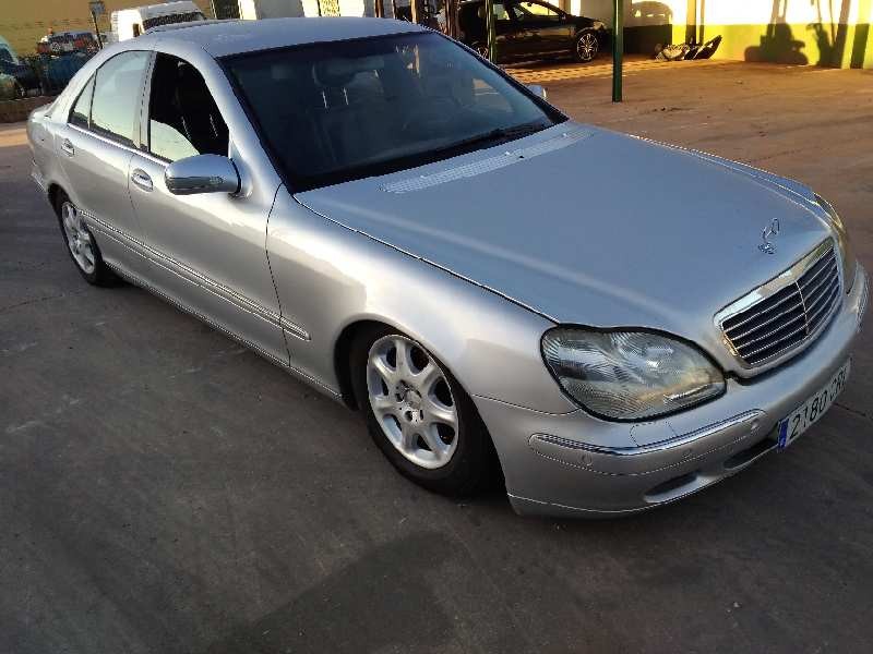 mercedes-benz clase s (w220) berlina del año 2000