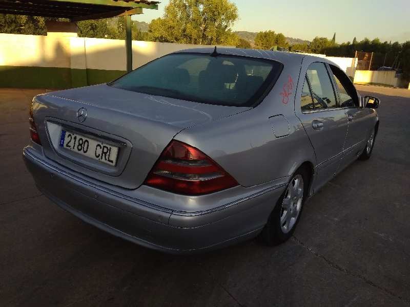 mercedes-benz clase s (w220) berlina del año 2000