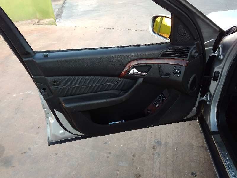 mercedes-benz clase s (w220) berlina del año 2000