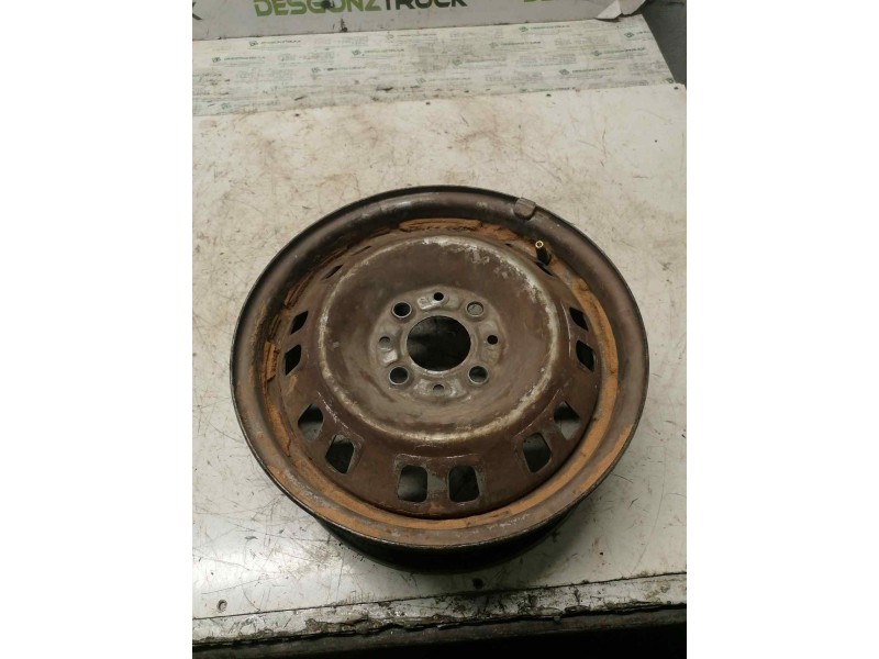 Recambio de llanta para seat malaga gl referencia OEM IAM  13 -4 TORNILLOS 