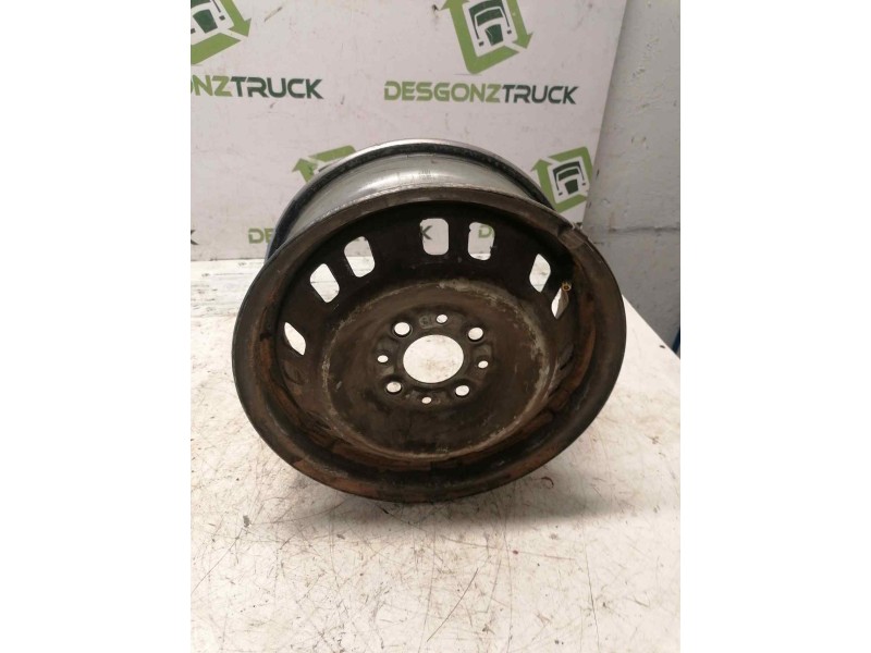 Recambio de llanta para seat malaga gl referencia OEM IAM  13 -4 TORNILLOS 