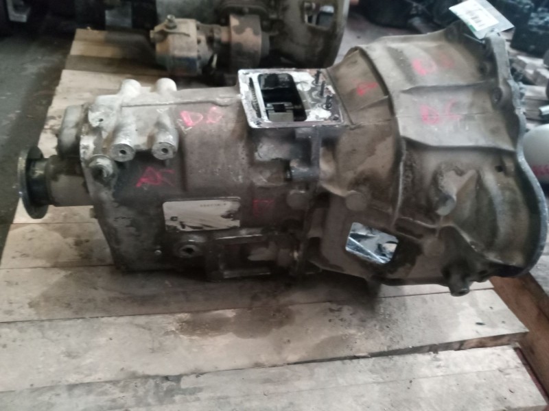 Recambio de caja cambios para nissan trade caja cerrada, techo elevado referencia OEM IAM M525C  